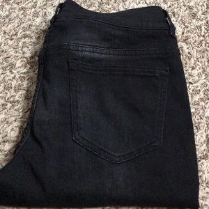 Maurices black distressed Jegging